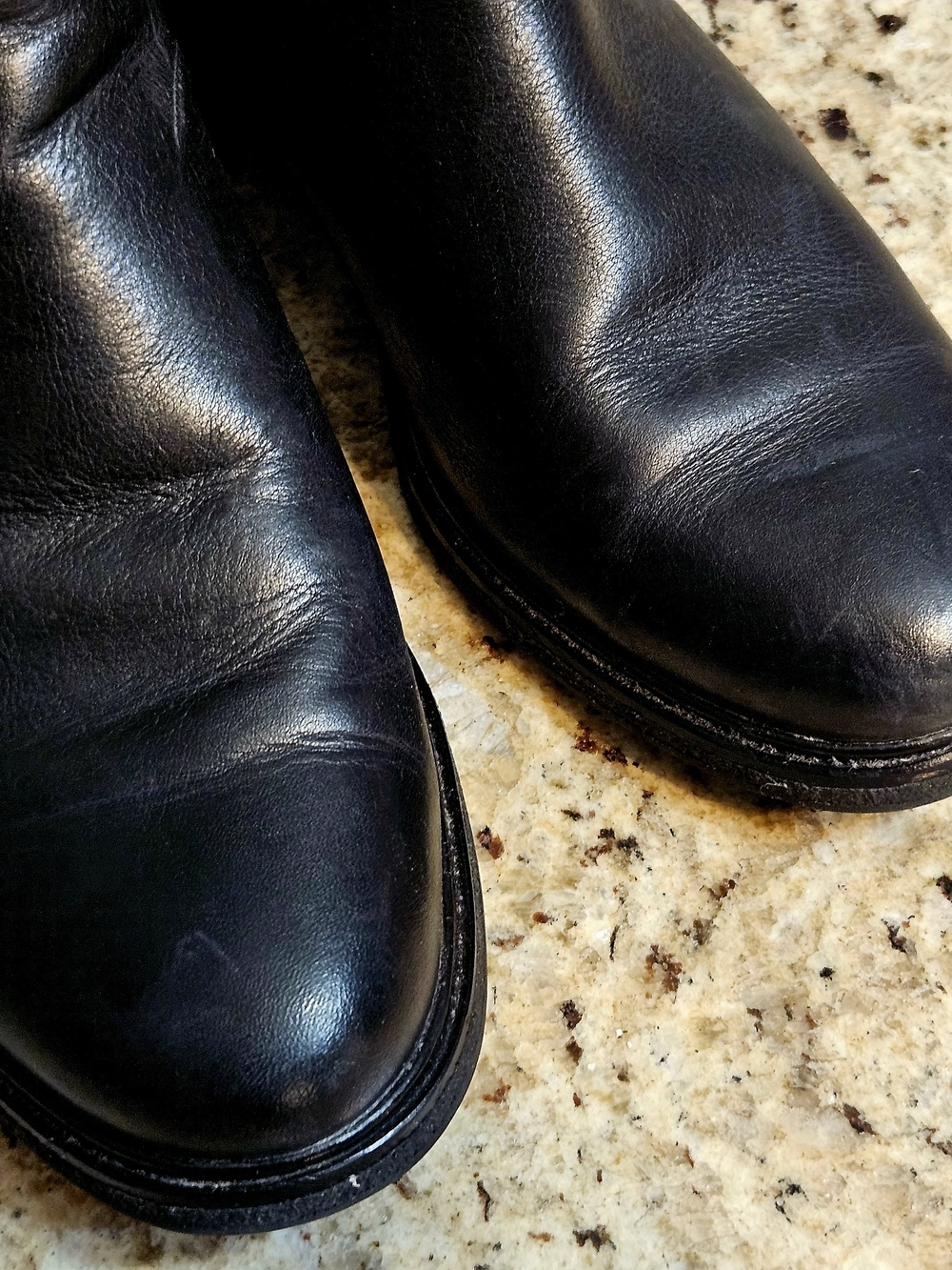 Clarks Black Leather Chelsea Ankle Boots Women's Sz 8 - Picture 6 of 8